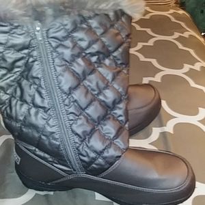 Womens silver winter boots